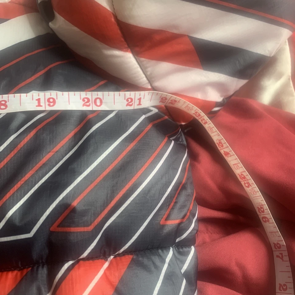 Superdry Sportstyle puffer jacket Red/black Stripes Men’s Medium - Image 4 of 4