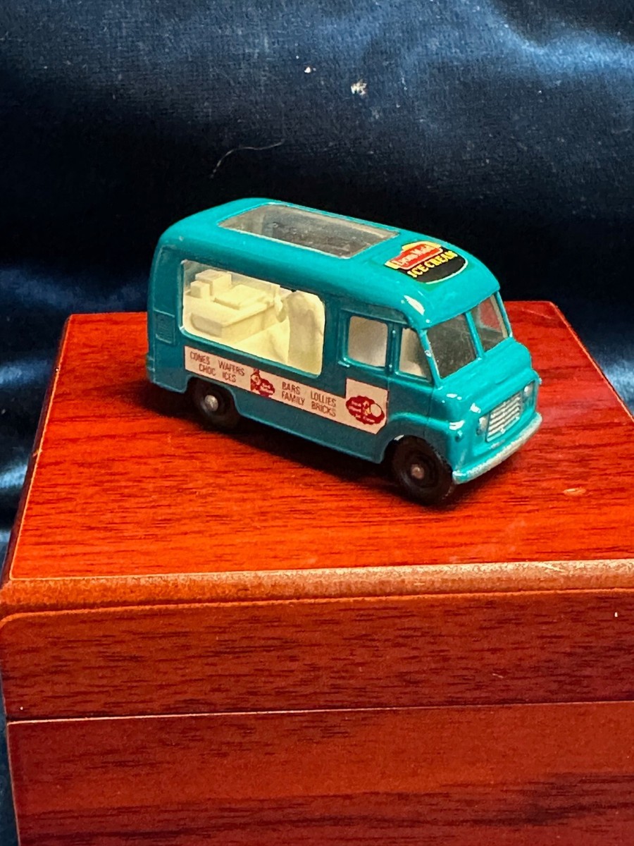 ミニカー　マッチボックス No.47 ICE CREAM SHOP 👀 VINTAGE LESNEY MATCHBOX # 47 COMMER ICE CREAM CANTEEN