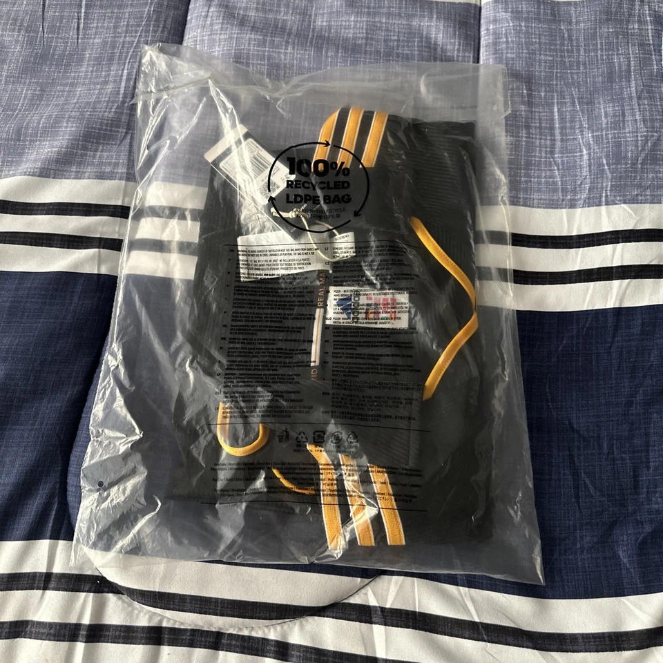 СОВЕРШЕННО НОВЫЙ РЕАЛЬНЫЙ МАДРИД РЕТРО 1999-2000 ВЫЕЗДНОЙ ДЖЕРСИ ЧЕРНЫЙ - Изображение 3 из 4