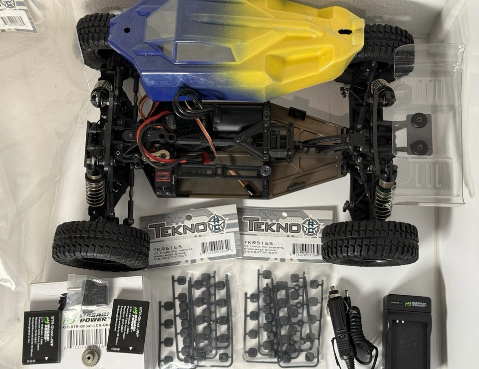 1/10 TEKNO 4WD Buggy + NEW KR6608 Body EB410 Cepek Mud Tires JConcepts & EXTRAS - Image 3 of 4