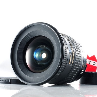 Nikon AF Nikkor 18-35mm f⁄3.5-4.5D Wide Angle Zoom Lens from Japan [