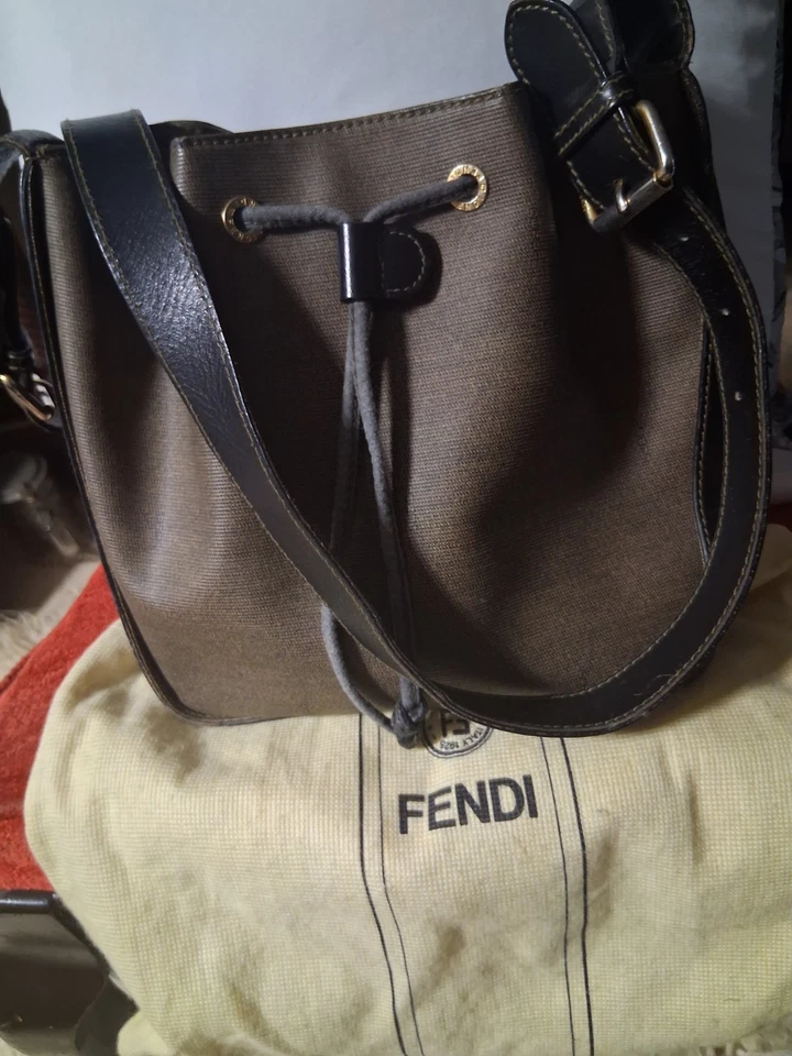 Vintage Fendi Hobo Hobo Bucket Bag With Drawstring And FF Logo Motiff... - Image 4 of 4