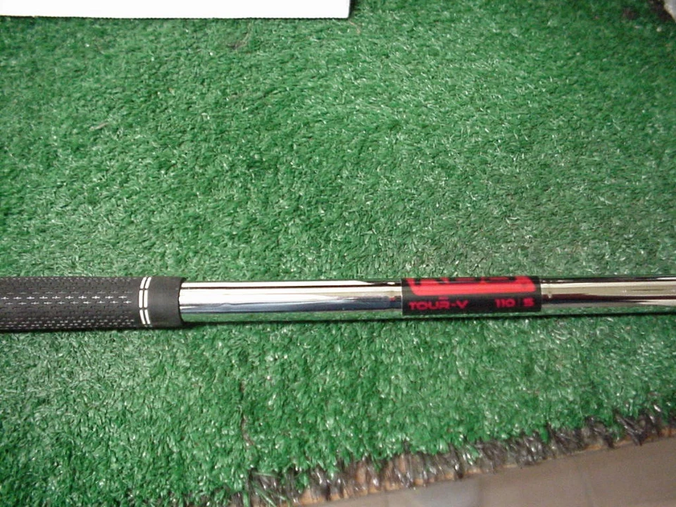 Left Hand Brand New Mizuno Pro 241 Forged 7 Iron Kbs Tour-V 110 Steel Stiff Flex - Image 2 of 3