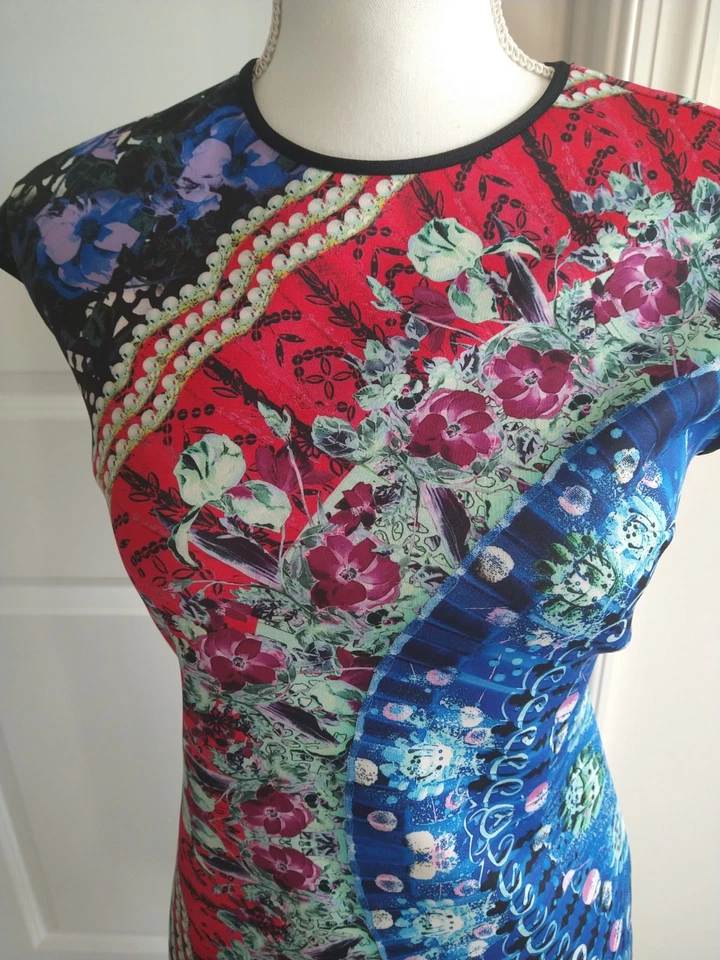 Clover Canyon 连衣裙 M 码花卉潜水氯丁橡胶紧身五颜六色的鞘 — 第 2/4 张图片