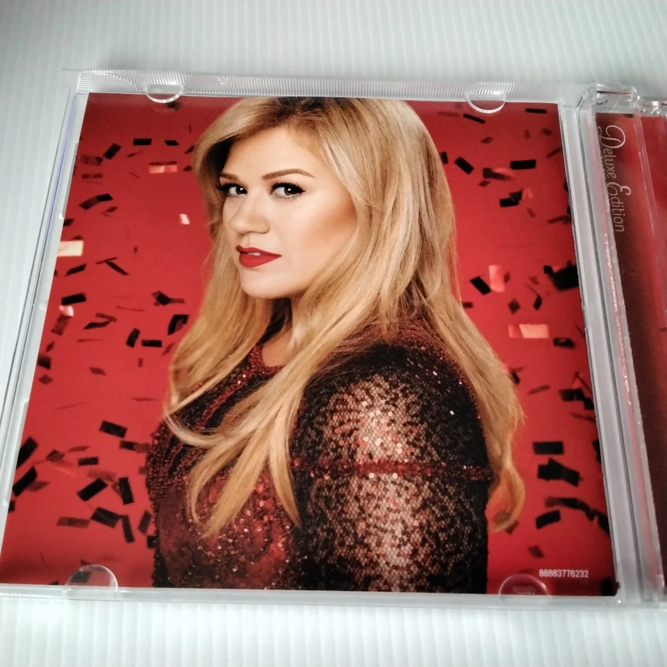 Kelly clarkson wrapped in red Christmas pop cd album compilation 2013 - image 4 of 4