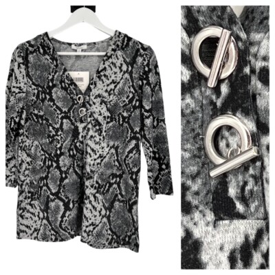89th Madison Sweater Top Size Small Gray Animal Print 3/4 Sleeve Lightweight New