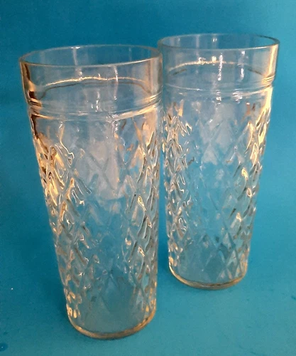 2 Anchor Hocking Vtg. "DIAMOND QUILTED" TALL TUMBLERS 7.5" MCM Drinking glasses