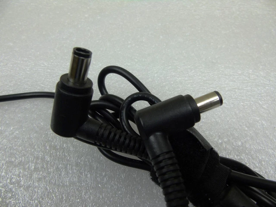 Lot of 2 -  Genuine HP AC Adapter 90W 100-240V 50-60Hz 19V 4.74A - 619752-001 - Image 2 of 4