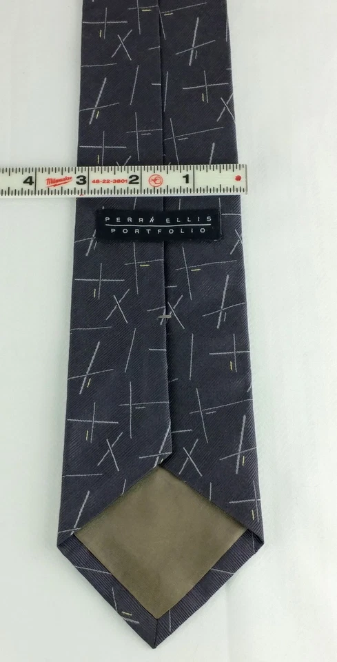 Corbata de seda gris con líneas blancas Perry Ellis Portfolio Foto 4 de 4