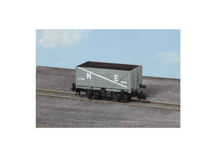 Peco NR-7001E N Gauge 7 Plank Open Wagon NE Grey