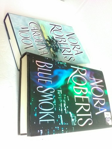 2 Book Lot Nora Roberts Blue Smoke, Carolina Moon Hardcover Novels - Imagen 3 de 3