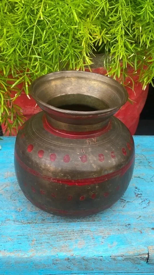 Vintage Old Bronze Hand Forged & Painted Hindu Worship Holy Water Ganga Jal Pot - Image 4 of 4