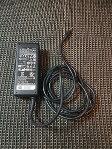 Dell Laptop Ladegerät HA65NS5-00 (4,5mm x 3,0mm Stecker) für diverse DELL Modelle