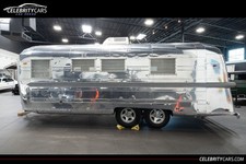 1963 Streamline Duke 2300 24 feet - Silver