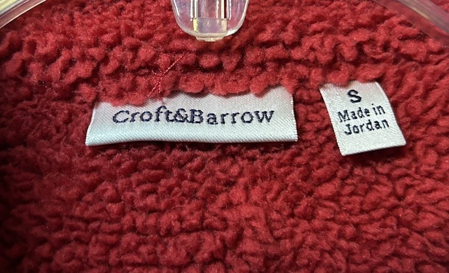 Croft & Barrow Womens Small Red Fleece Vest Full Zip Vest Snowflake Christmas - Image 2 of 4