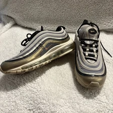 Nike Air Max 97 SE Metallic Gold Platinum Silver SZ 6Y Womens 8 AV3181-001