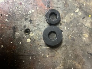 BMW M47 E46 Steuerkettenbolzenkappen Abdeckungen