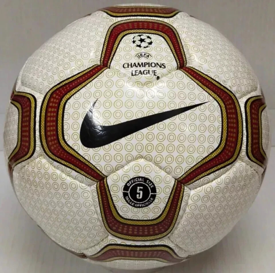 UEFA Champions League Final2018 試合球 No one brings the official final match ball to the biggest