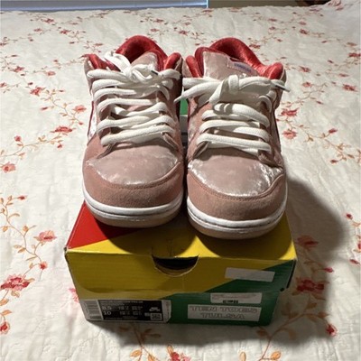 Nike SB Dunk Low Strangelove