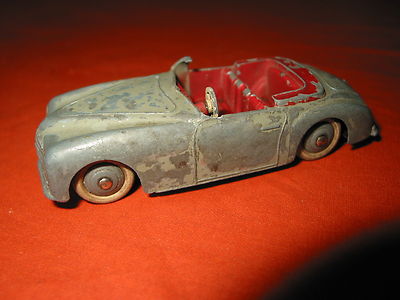 Voiture Miniature Dinky Toys Simca 8 échelle 1:43 - Occasion En L'état