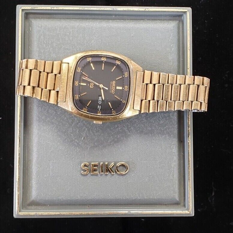 Vintage Seiko SQ quartz 7123 in box, Gold tone, Day/Date, 2j Vintage Seiko SQ quartz 7123 in box, Gold tone, Day/Date, 2j
