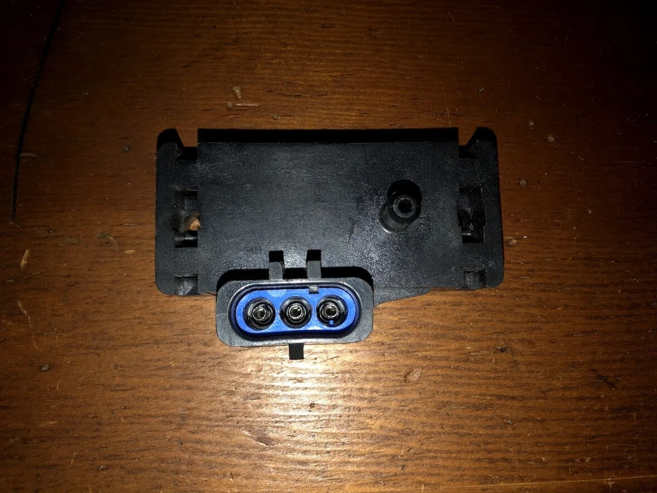 Nuevo Chrysler Dodge Daytona Plymouth 1984 2,2 L 135 MAP sensor de presión colector Foto 3 de 4