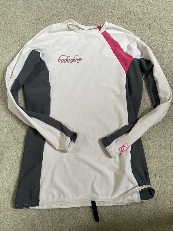 Body Glove Rash Guard Surf Shirt Swim Shirt White, Juniors Large