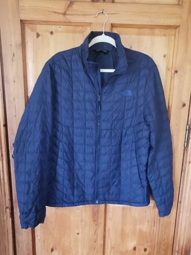 Winter Jacket Buying Guide: Insulation, Fit & Warmth