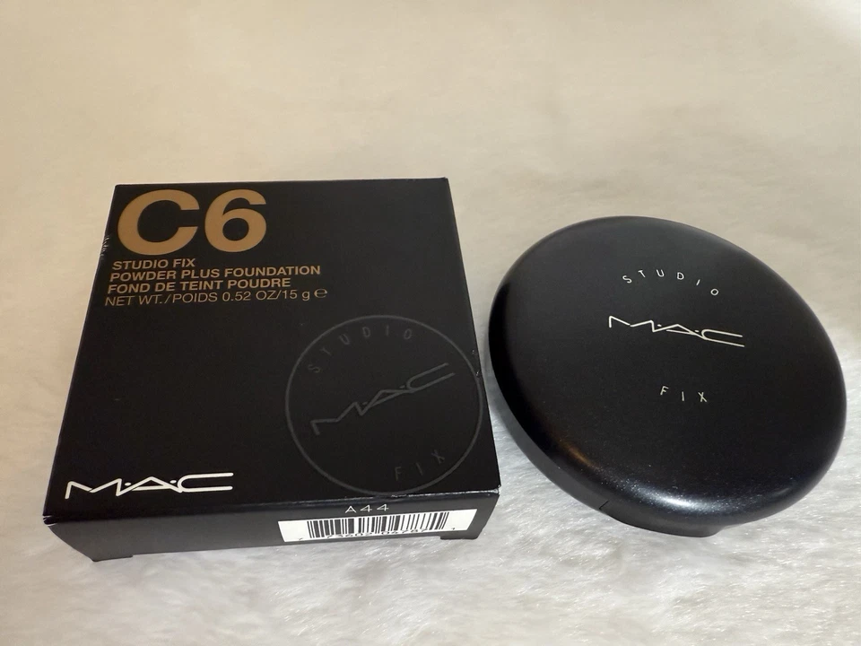 MAC Studio Fix Powder Plus Foundation - C6 - Full Size - Original Formula - Image 3 of 4
