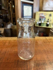 Vintage Rockwood Farms Half Pint Glass Milk Bottle Cumberland, MD