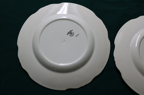 (2) George Jones & Sons England Marlborough green 10" plates BEAUTIFUL PATTERN d - Picture 5 of 7