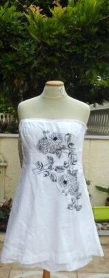 * GUESS " robe  neuf s/étiq taille (M)  36  38 BUSTIER blanc brodé (vérifier) - Photo 1/2