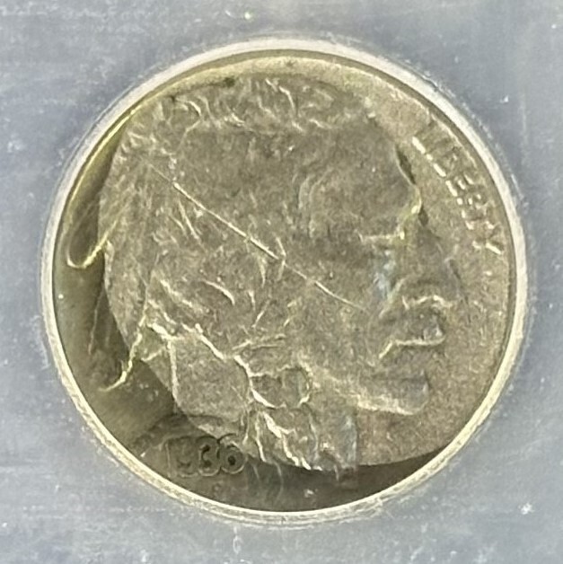 Foto 4 di 4