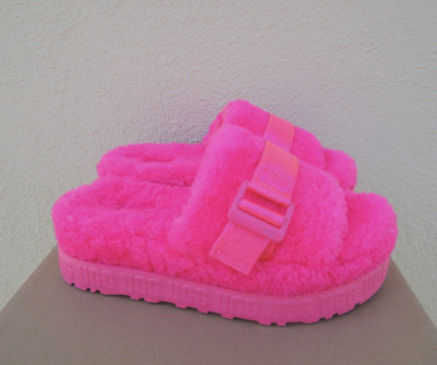 UGG TAFFY PINK FLUFFITA SHEEPSKIN FLUFF SLIDE PLATFORM SANDALS, US 
