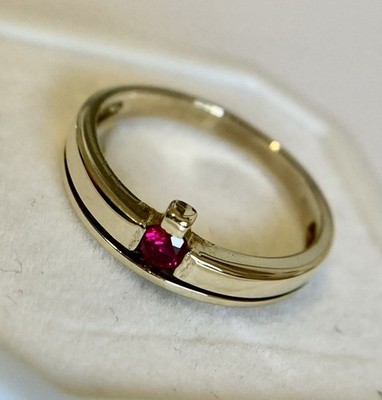 Goldring Damenring mit Rubin 333 Gold Weite 51 zum Sonderpreis