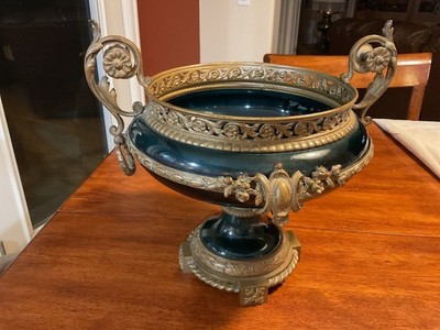 Vtg Neoclassical  Black Porcelain Bronze Footed Urn Planter Centerpiece 10  T
