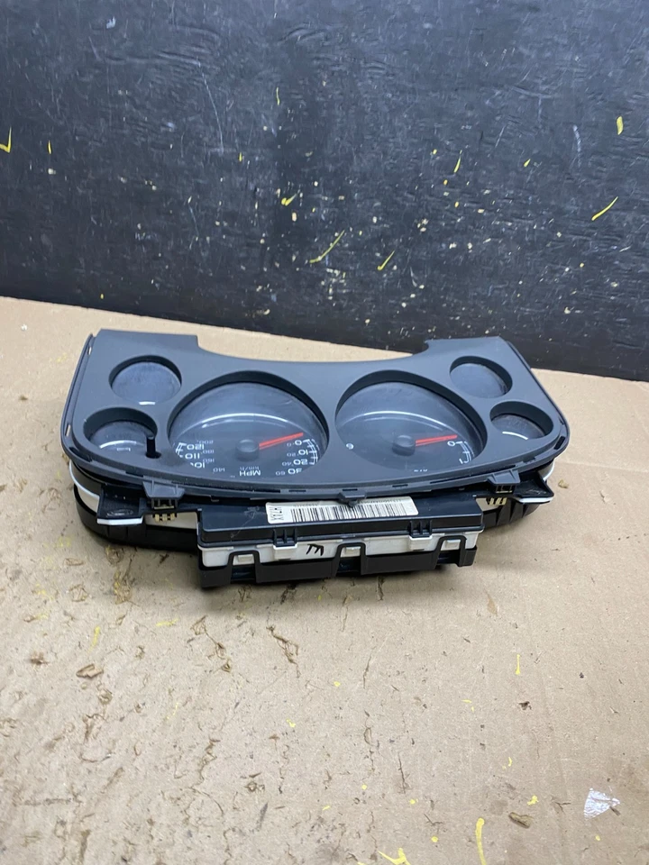 2007 to 2010 Chevrolet Avalanche Cluster Gauge Speedometer U5503 DG - Image 4 of 4