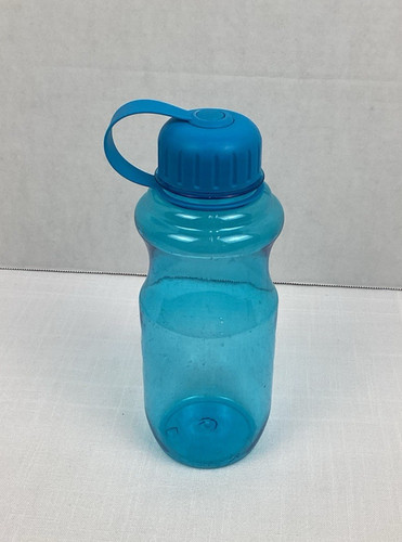 Turquoise Reusable Water Bottle With Screw Top Lid, 28 oz