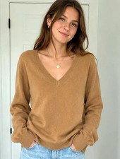 100 Cashmere Sweater S Camel V Neck Soft Lightweight Classic Pullover Unisex