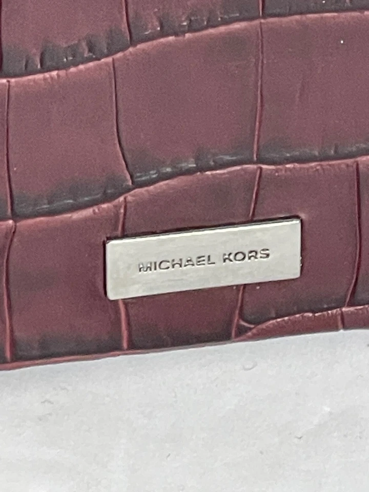 Funda protectora Michael Kors iPhone 6 roja sangre de buey cocodrilo cuero en relieve Foto 4 de 4