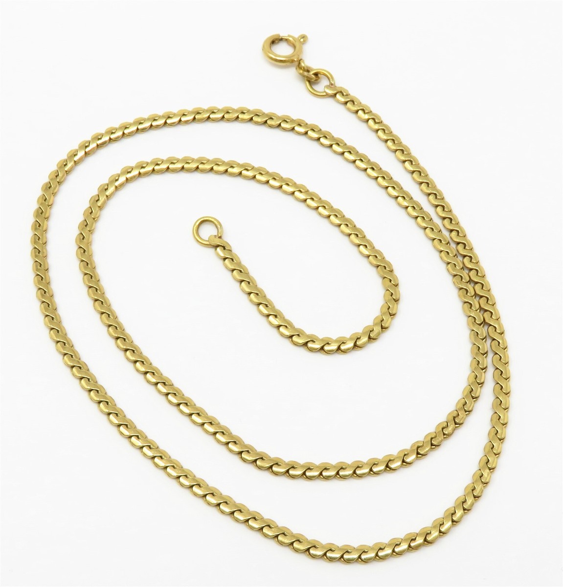 NYJEWEL 18k Yellow Gold 3mm Wide Serpentine S Link Chain NYJEWEL 18k Yellow Gold 3mm Wide Serpentine S Link Chain
