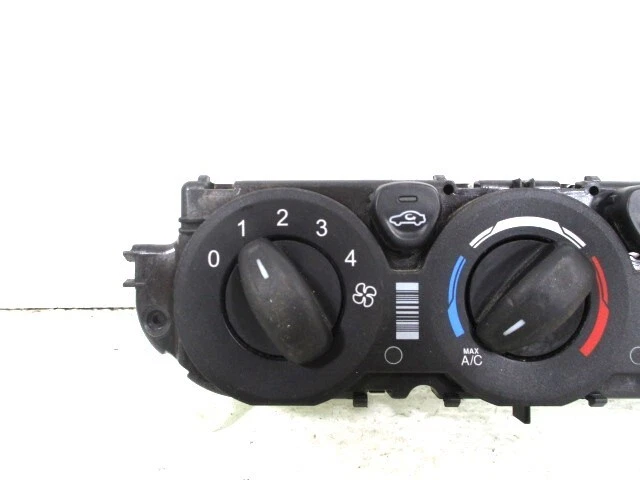 Ford Transit 150 2015-2019 delantero 3,5 L manual temperatura control de aire acondicionado OEM LKQ Foto 2 de 4