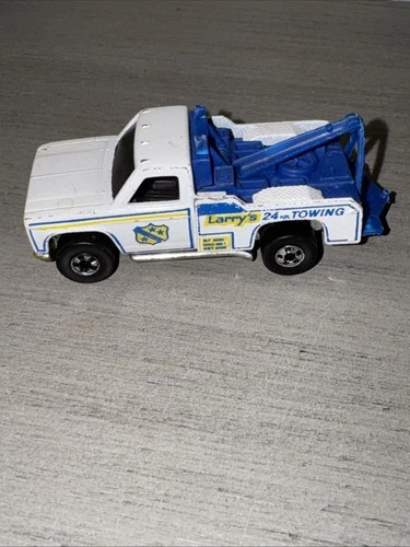 Vintage 1974 Hot Wheels Ramblin' Wrecker Larry’s 24-Hr Towing Tow Truck