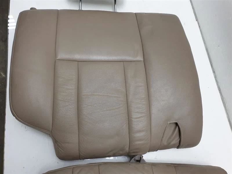 1999 TOYOTA 4RUNNER LIMITED PASSENGER SIDE REAR BEIGE LEATHER SEAT  - Image 3 of 4