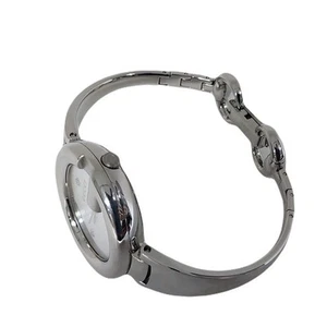 Montre bracelet pour femme Gucci 134,3 diamant 3p cadran blanc nacre acier