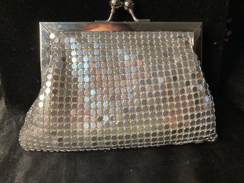 BAG: BEAUTIFUL AS NEW SILVER COLOURED MESH PURSE WITH CHAIN STRAP