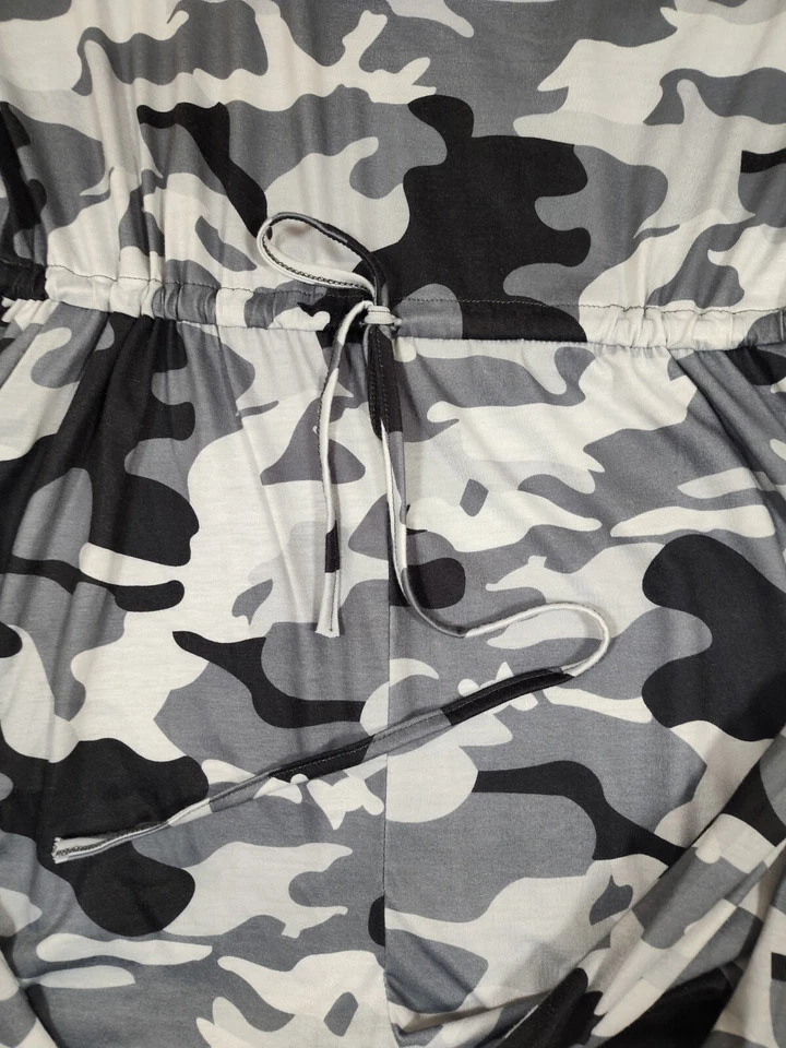 Mono de mujer de una pieza negro y gris(s) camuflaje manga corta XL suave Foto 2 de 4