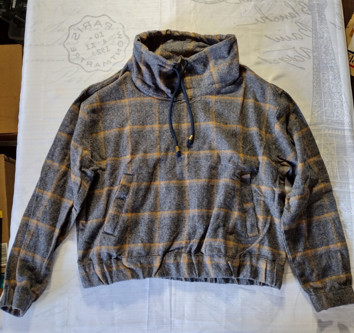 Picture 1 of 12