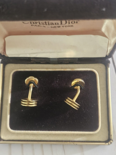 Gemelli vintage Christian Dior tono oro logo disegno inciso con custodia - Foto 2 di 8