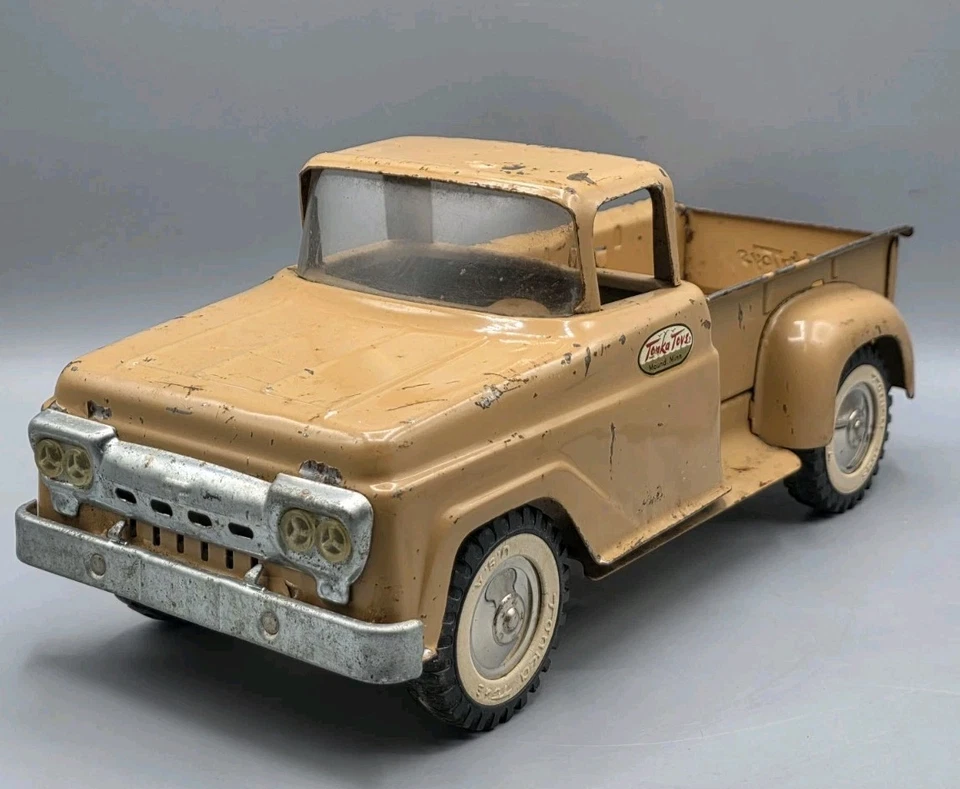 Camioneta pickup Tonka 1960 vintage beige Stepside, acero prensado - Hecha en EE. UU. Foto 3 de 4